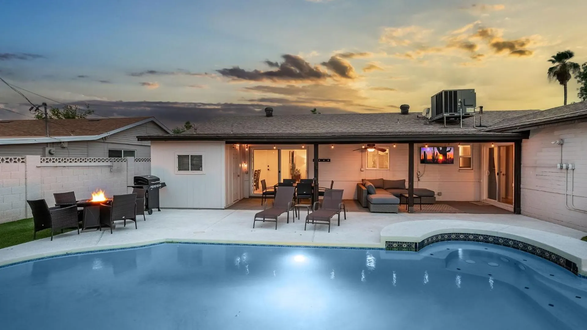 Holiday home Luxe Getaway Home W Heated Pool & Firepit Scottsdale
