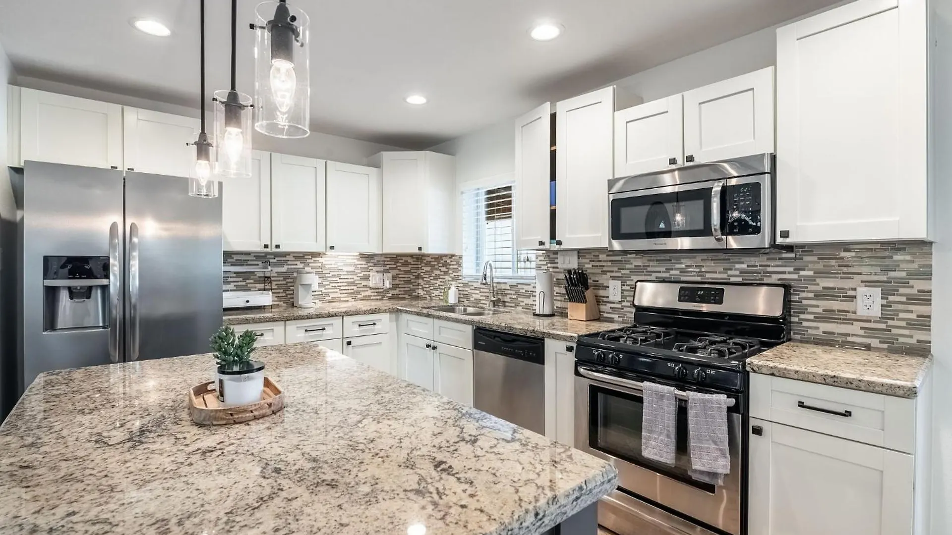 Luxe Getaway Home W Heated Pool & Firepit Scottsdale
